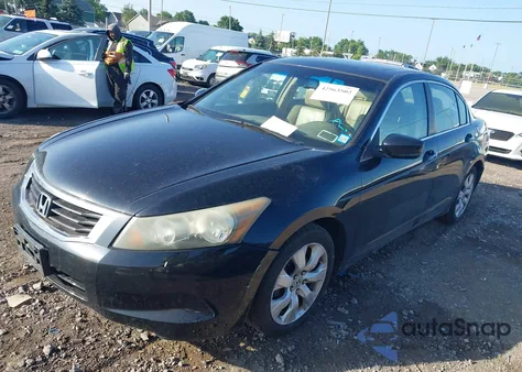 2008 Honda Accord 2.4 Ex-L z USA, uszkodzony, nr VIN 1HGCP26828A076554